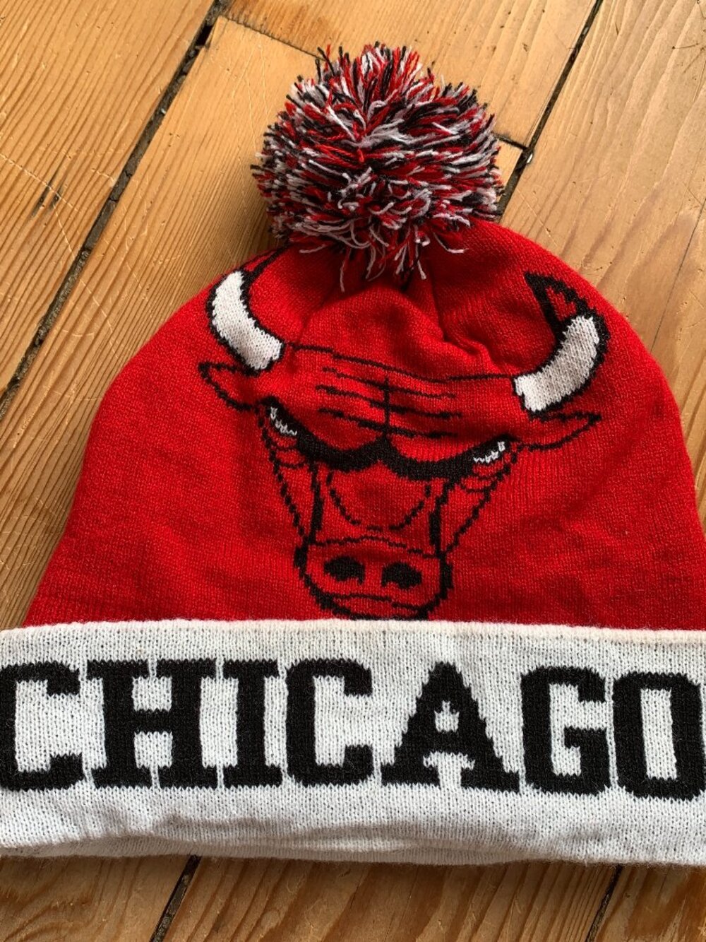 Vintage Chicago Bulls Pom Knit Beanie | One Size | Red/White/Black